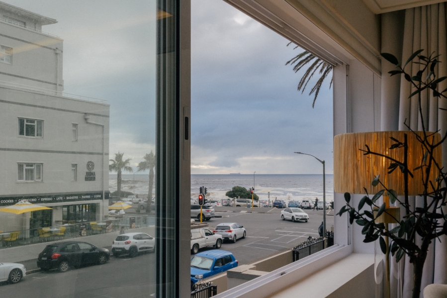 To Let 2 Bedroom Property for Rent in Sea Point Western Cape